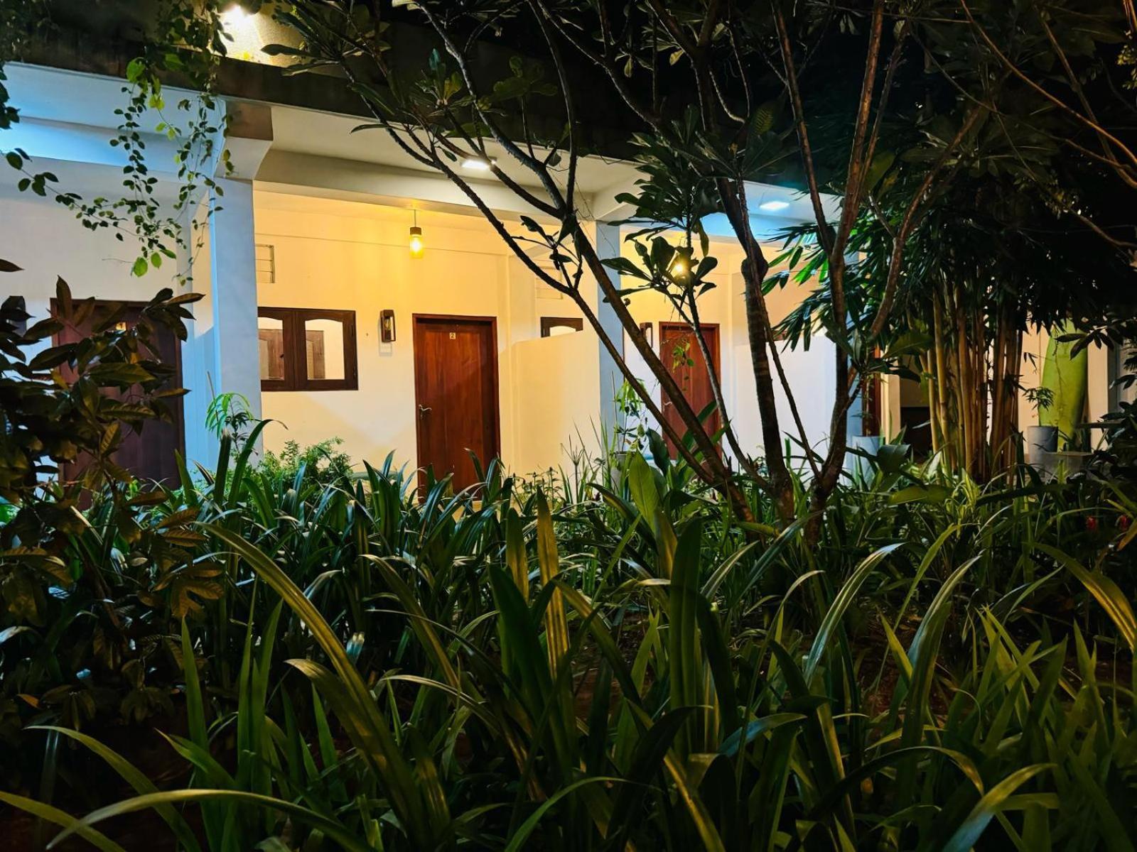 Double Mango Villa カトゥナカヤ エクステリア 写真